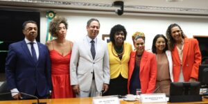 Câmara Aprova Fundo Nacional para Igualdade Racial: R$20 Bilhões em Investimentos