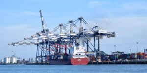 Balança Comercial Sofre Revés: Pior Novembro em Quatro Anos