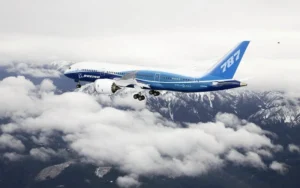 Boeing 787 Ganha Novo Fôlego: FAA Libera Aumento de Peso para 787-9 e 787-10 Ampliando Alcance e Carga